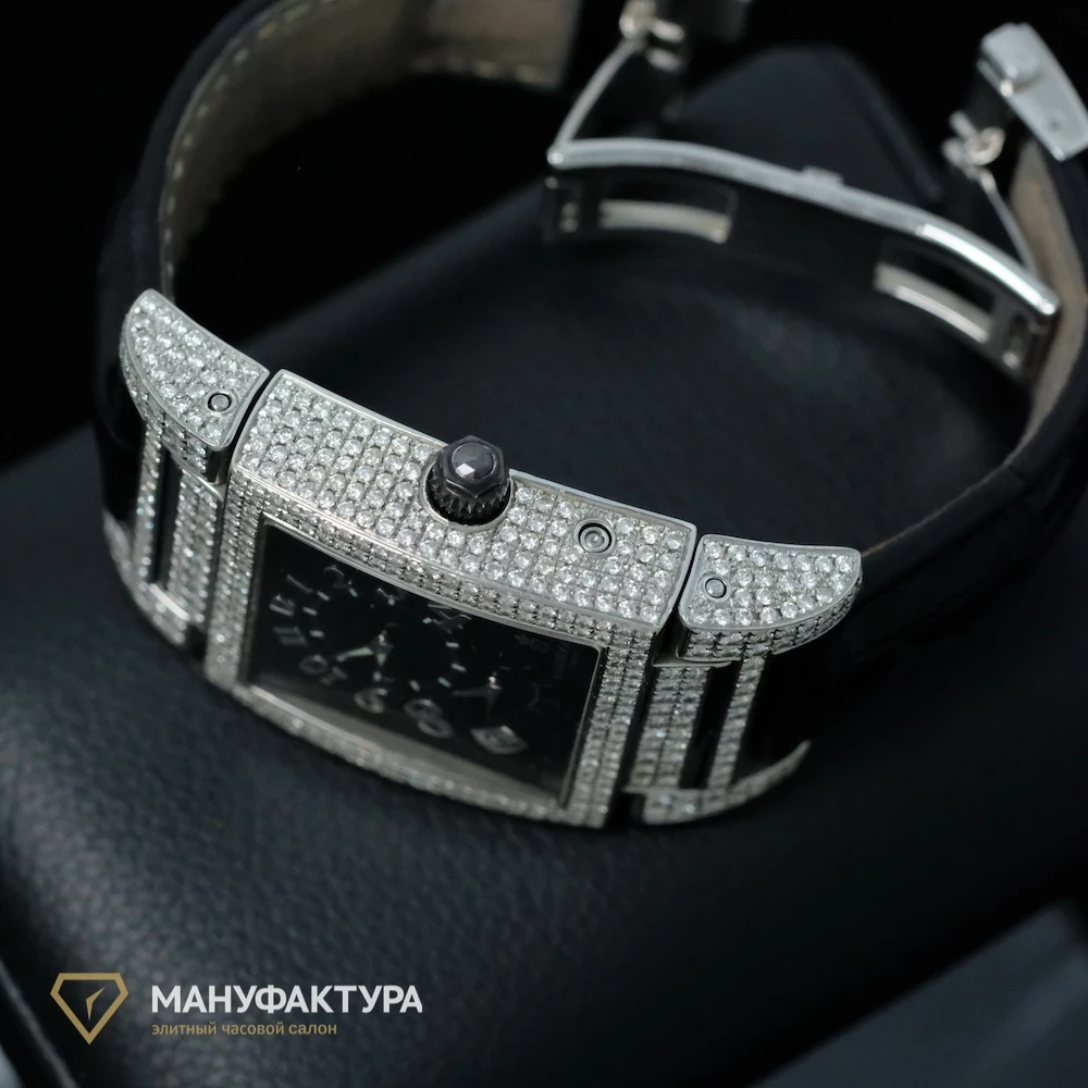 Купить элитные часы De Grisogono Custom Diamonds UNO DF: в наличии в Москве!