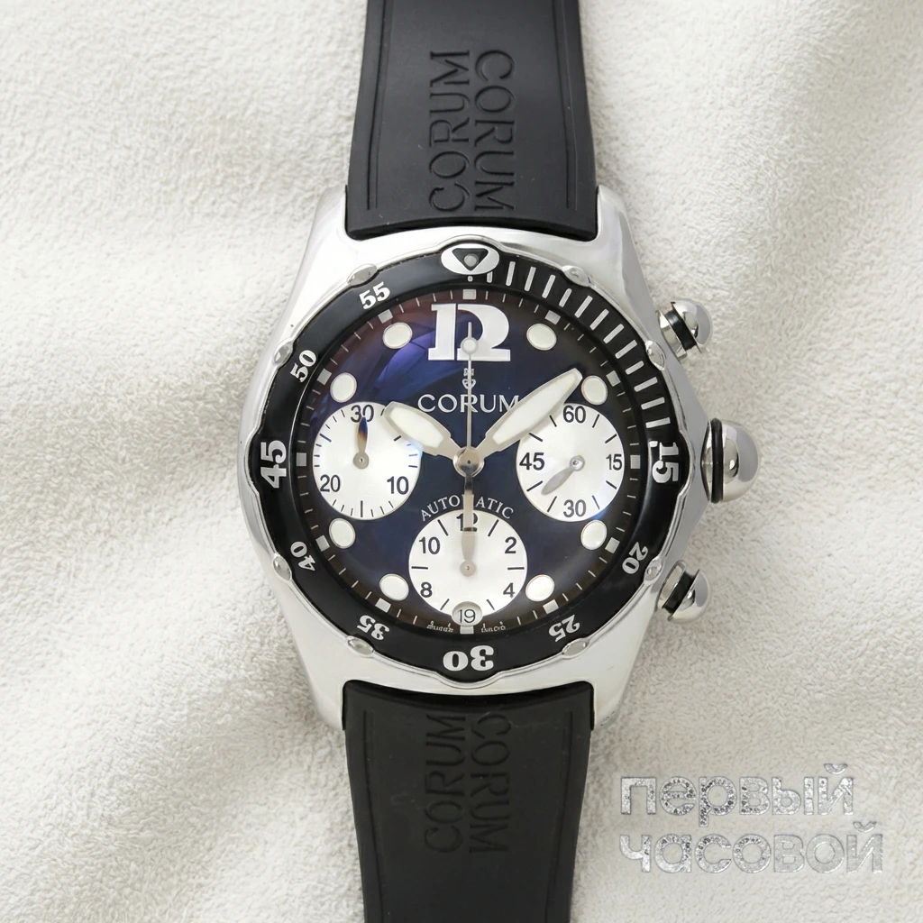 Купить элитные часы Corum Bubble Chronograph 285.180.20: в наличии в Москве!