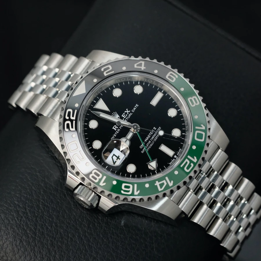 Купить элитные часы Rolex GMT-Master II 40mm 126720VTNR: в наличии в Москве!