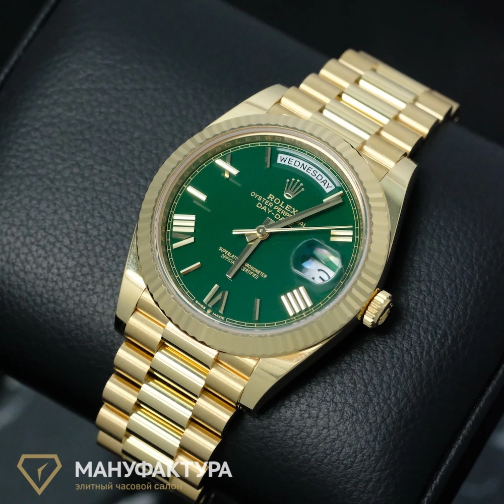 Купить элитные часы Rolex Day Date 40mm Yellow Gold New Green Dial 228238: в наличии в Москве!