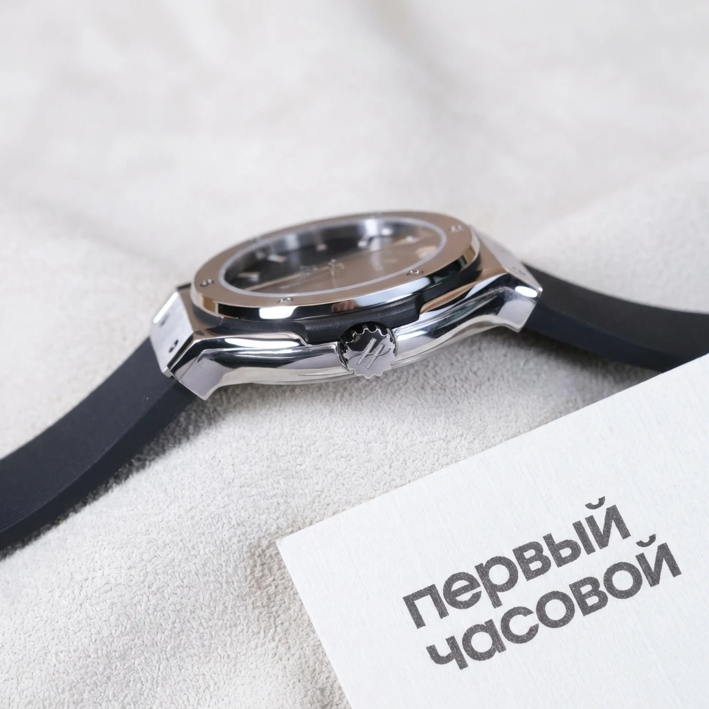 Купить элитные часы Hublot Classic Fusion 33 Mm 581.NX.1470.RX: в наличии в Москве!