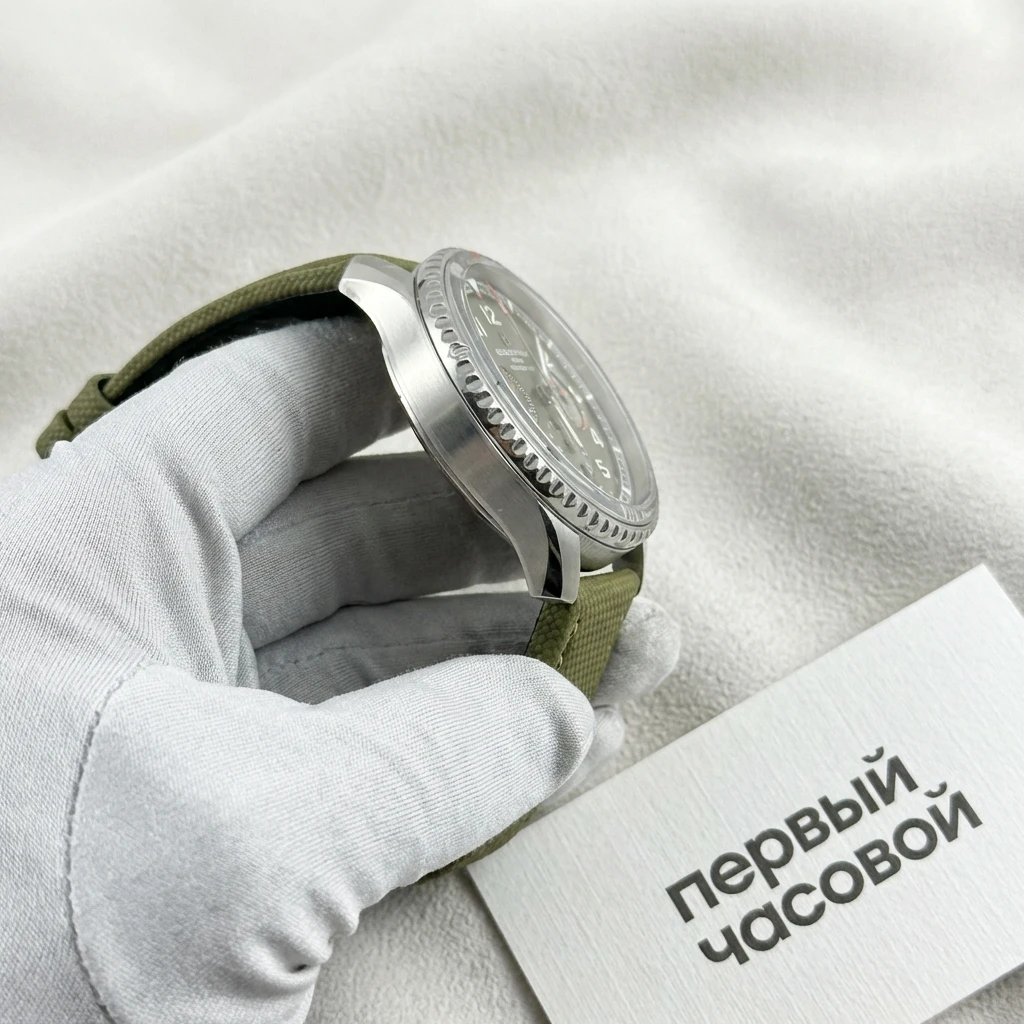 Купить элитные часы Breitling AVIATOR 8 B01 CHRONOGRAPH 43 CURTISS WARHAWK AB01192A1L1X2: в наличии в Москве!