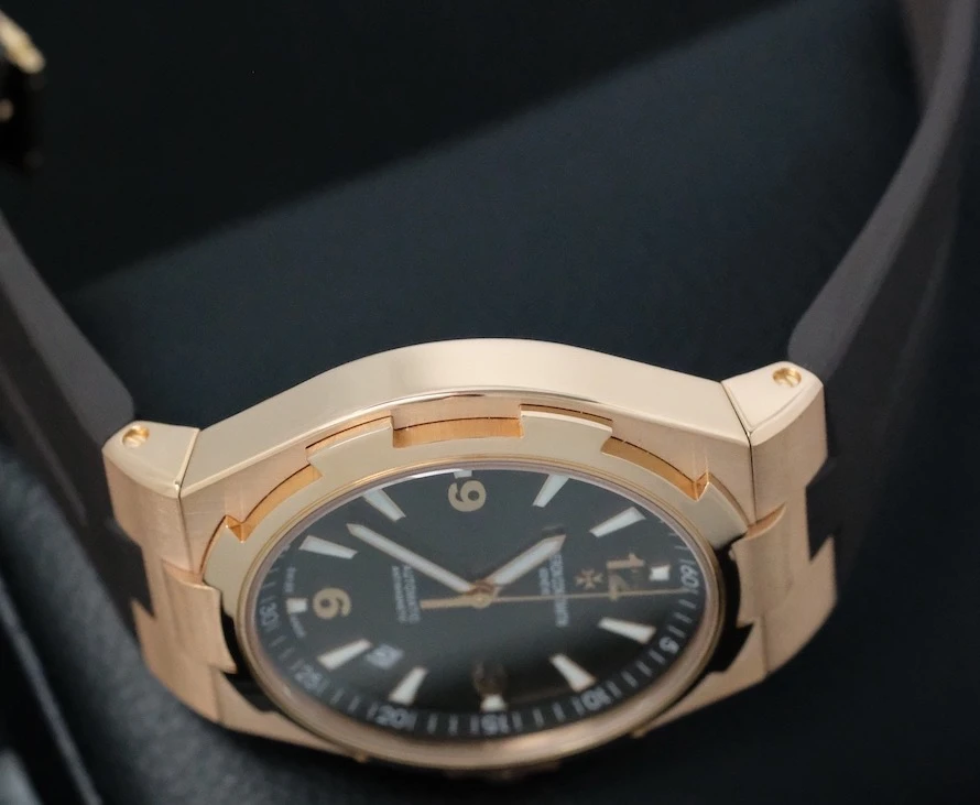 Купить элитные часы Vacheron Constantin Overseas Automatic 42Mm 47040/000r: в наличии в Москве!
