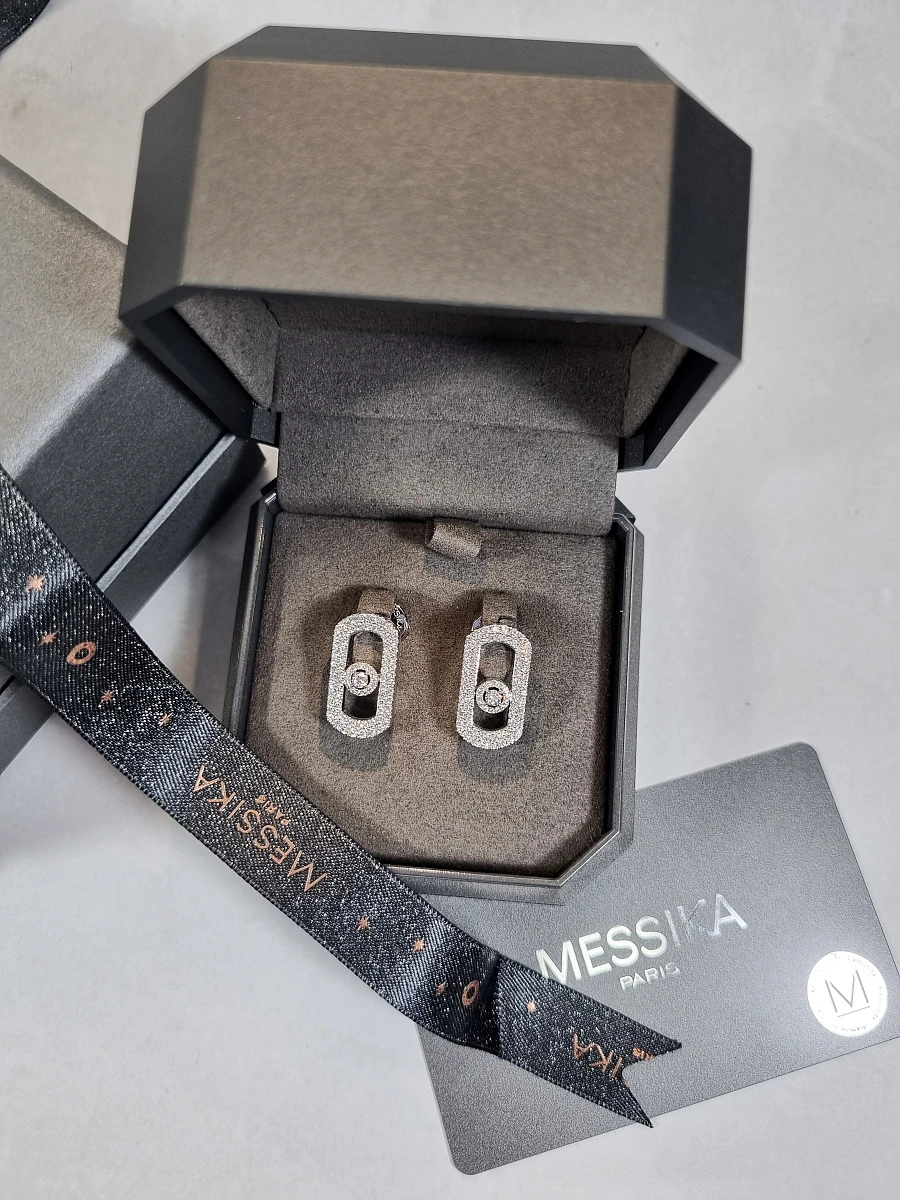Купить украшение MESSIKA So Move Pavé Earrings 12931-WG: в наличии в Москве!
