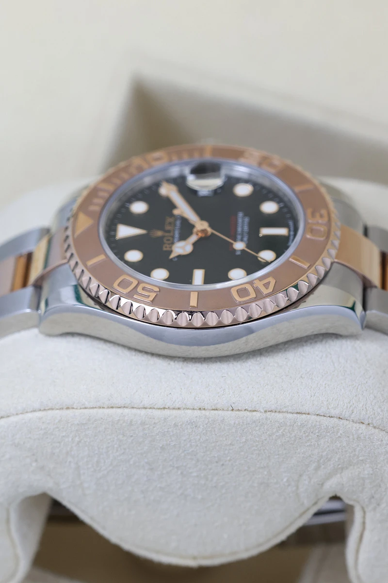 Купить элитные часы Rolex Yacht-Master 37 Mm 268621: в наличии в Москве!