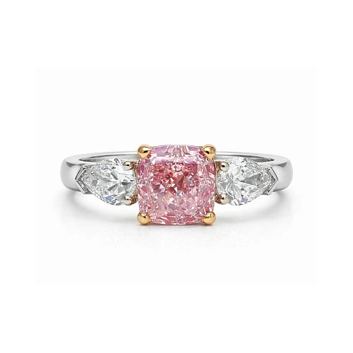 Кольцо с бриллиантом 1,50 ct. Light Pink/VS2