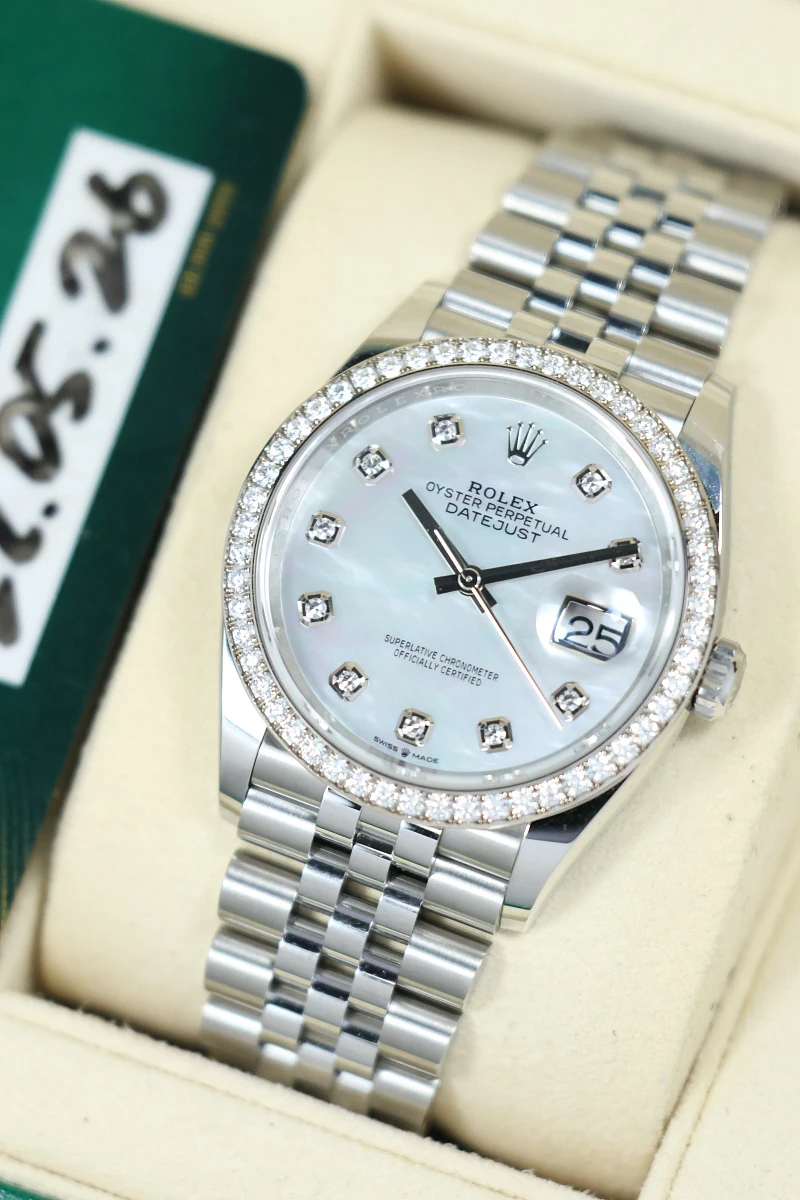Купить элитные часы Rolex Datejust 126284Rbr White Mop Diamond Jubilee 36Mm Stainless Steel 126284RBR: в наличии в Москве!