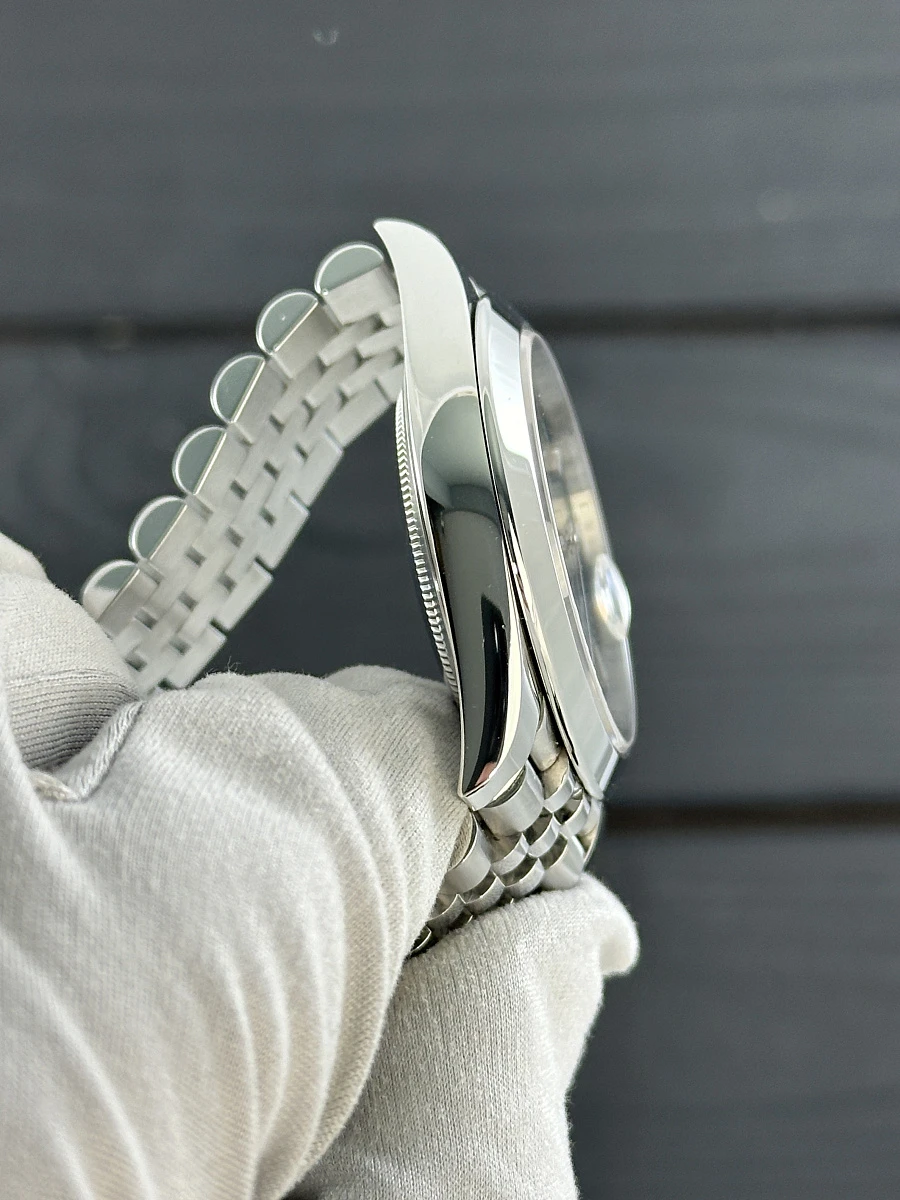 Купить элитные часы Rolex Datejust Oyster Oystersteel 41 mm 126300: в наличии в Москве!