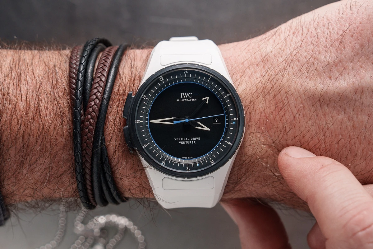 Купить элитные часы Iwc Pilot’s Venturer Vertical Drive 44,4mm IW328601: в наличии в Москве!