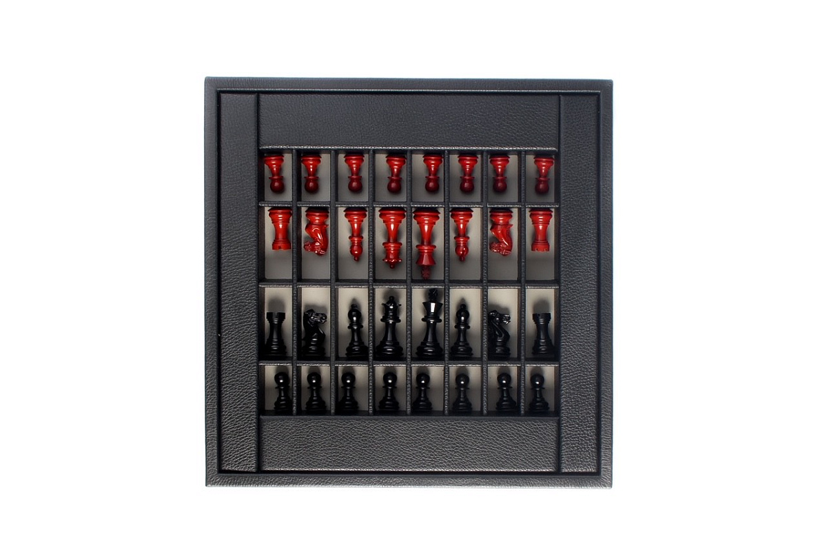 Hector Saxe Paris Chess Box Buffalo Leather