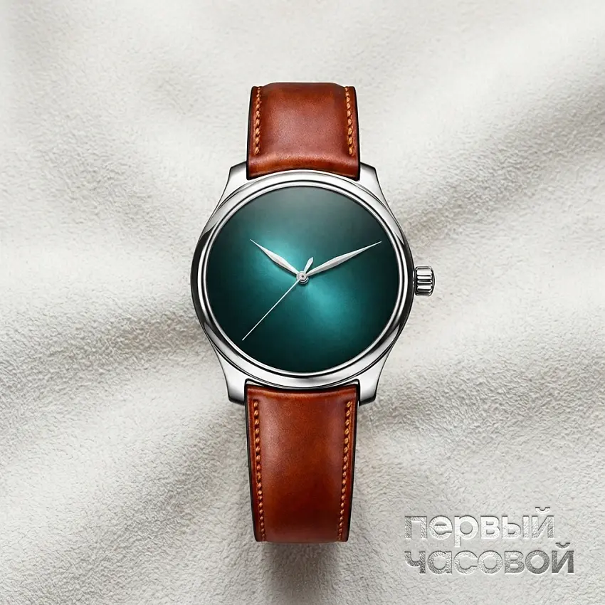 Endeavour Centre Seconds White Gold  Blue Lagoon 40mm