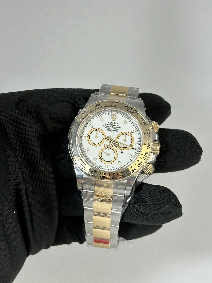 Купить элитные часы Rolex Cosmograph Daytona Steel &amp; Yellow Gold White Dial 126503: в наличии в Москве!