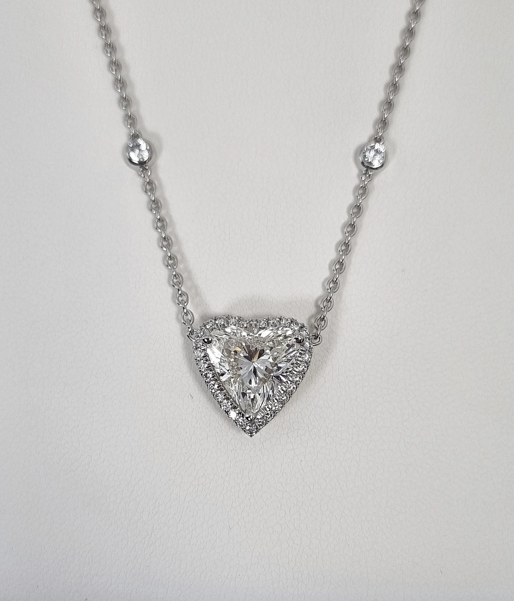 Купить украшение NO NAME Колье с бриллиантом 3,19 ct. K/Si1 : в наличии в Москве!