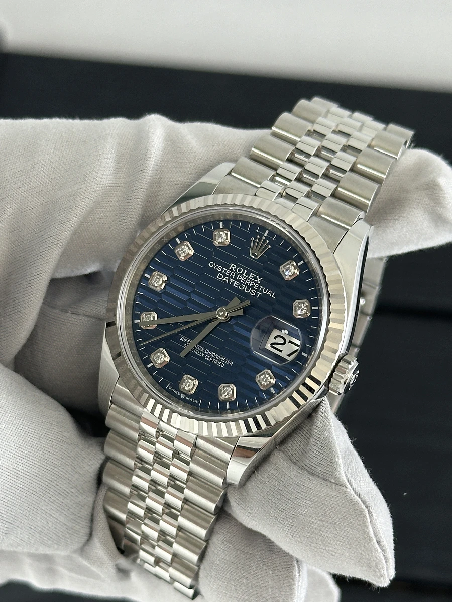 Купить элитные часы Rolex Datejust 36mm Steel &amp; White Gold Blue Fluted Motif Dial Diamonds 126234: в наличии в Москве!