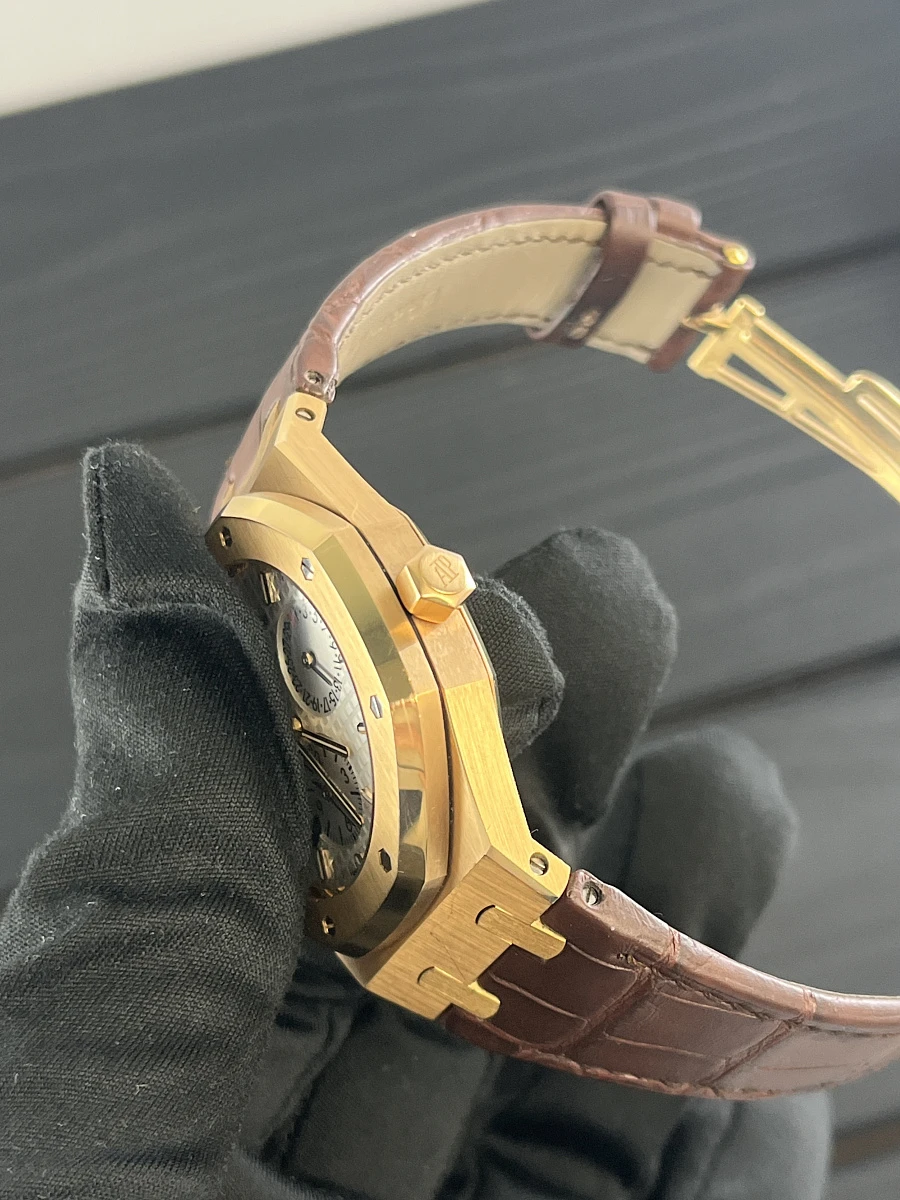 Купить элитные часы Audemars Piguet Royal Oak Dual Time Rose Gold 39mm 26120Or.Oo.D088Cr.01: в наличии в Москве!