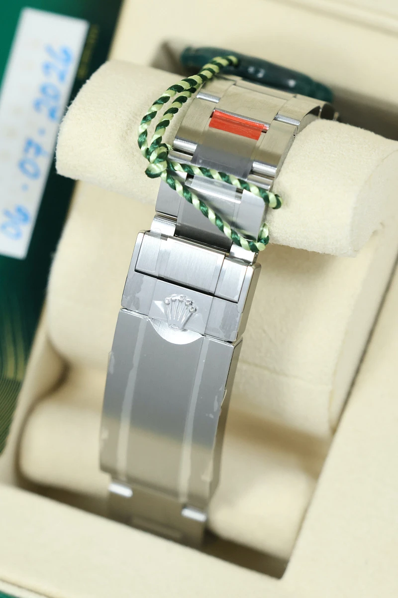 Купить элитные часы Rolex Oyster Perpetual Submariner Date 126610LN: в наличии в Москве!