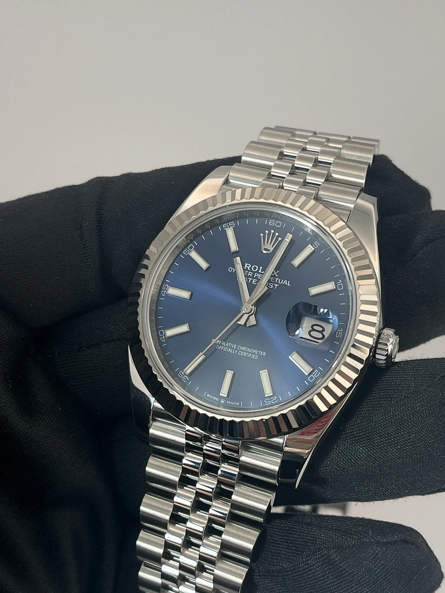 Купить элитные часы Rolex Oyster Perpetual Datejust 41mm Blue Dial 126334: в наличии в Москве!