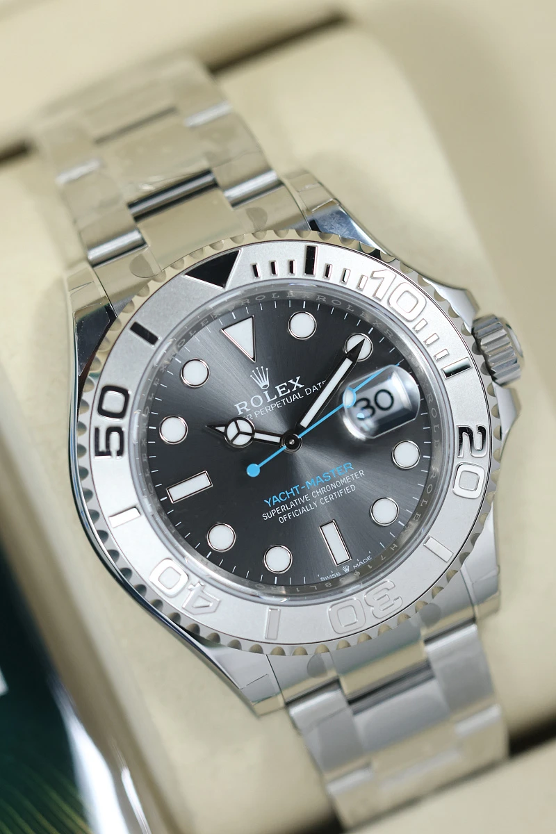 Купить элитные часы Rolex Yacht-Master 40 Mm Rolesium 126622: в наличии в Москве!