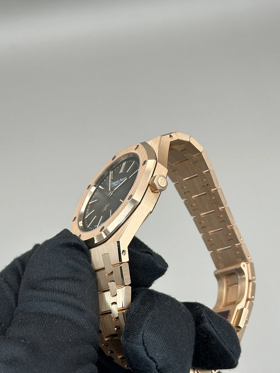 Купить элитные часы Audemars Piguet Royal Oak &quot;Jumbo&quot; Rose Gold Extra-Thin &quot;50th Anniversary&quot; Юбилейные 16202ST.OO.1240ST.01: в наличии в Москве!