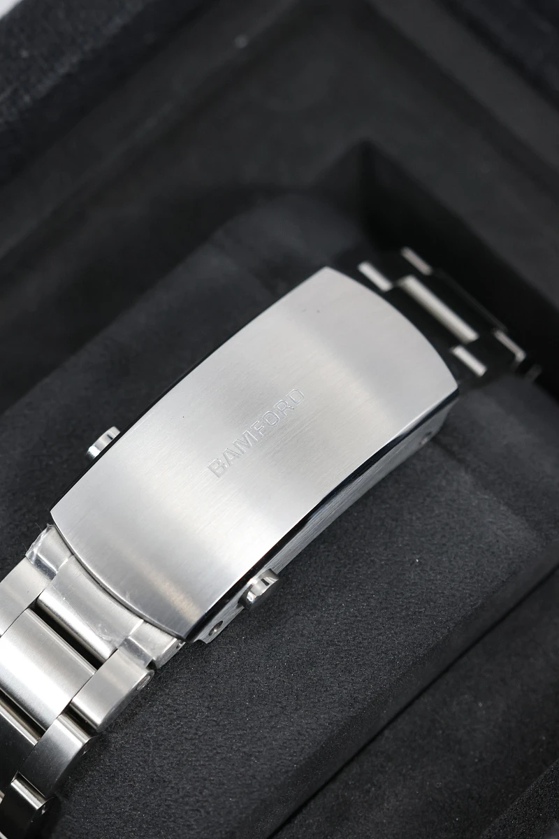 Bamford SNOOPY LIMITED-EDITION GMT 75TH ANNIVERSARY OF PEANUTS — фото 5