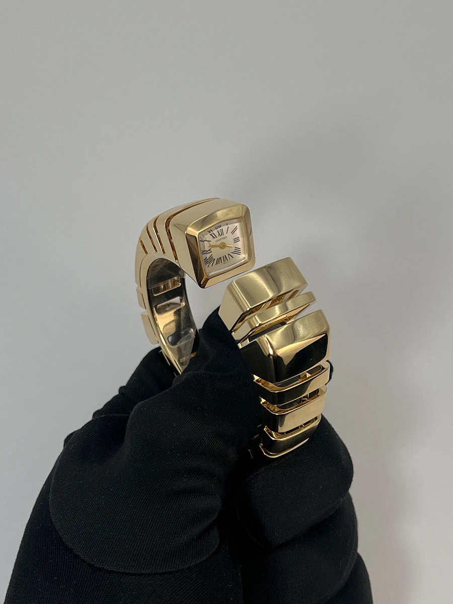 Купить элитные часы Cartier Reflection De Cartier WGMC0003: в наличии в Москве!