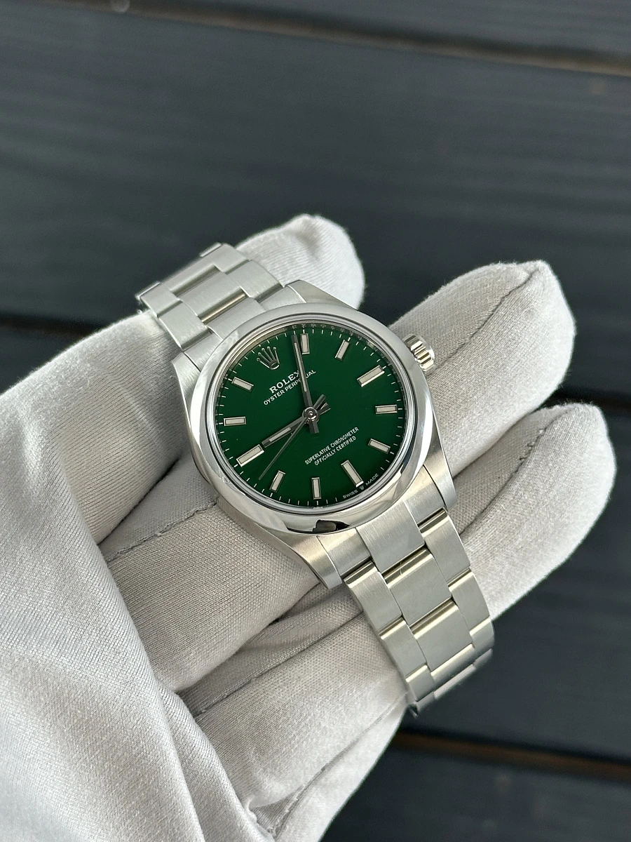 Купить элитные часы Rolex Oyster Perpetual 31mm Green Dial 277200: в наличии в Москве!