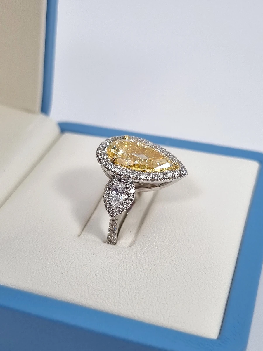 Купить украшение NO NAME Кольцо с бриллиантом 5,63 ct. F.L.Y/VS1 : в наличии в Москве!