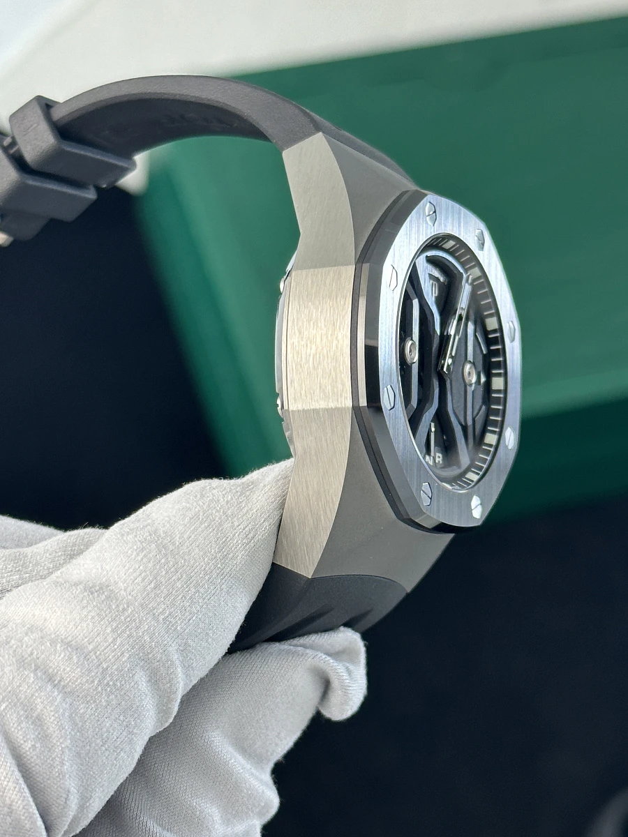 Купить элитные часы Audemars Piguet Royal Oak Concept Gmt Tourbillon 44 Mm 26560IO.OO.D002CA.01: в наличии в Москве!