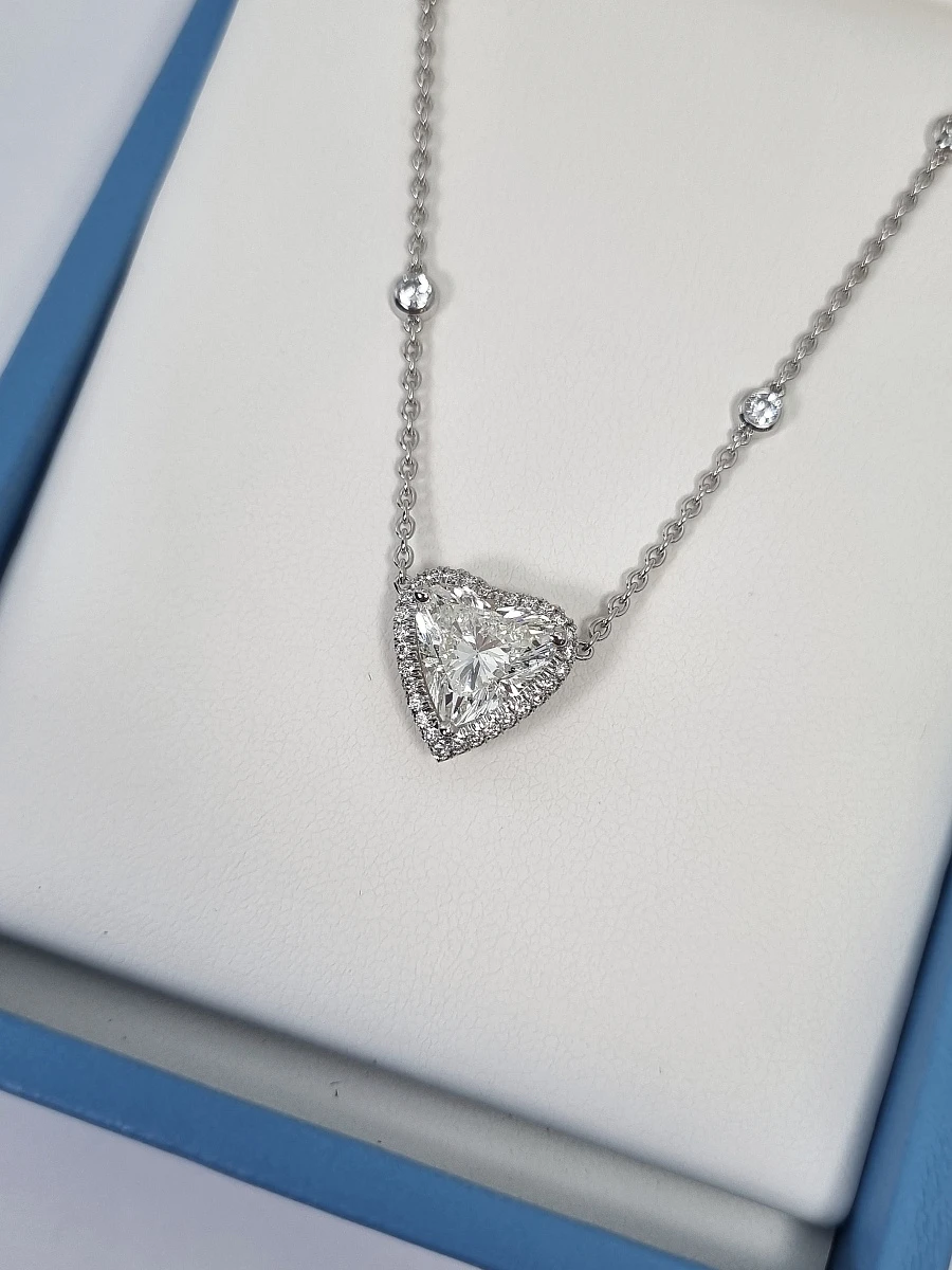 Купить украшение NO NAME Колье с бриллиантом 3,19 ct. K/Si1 : в наличии в Москве!