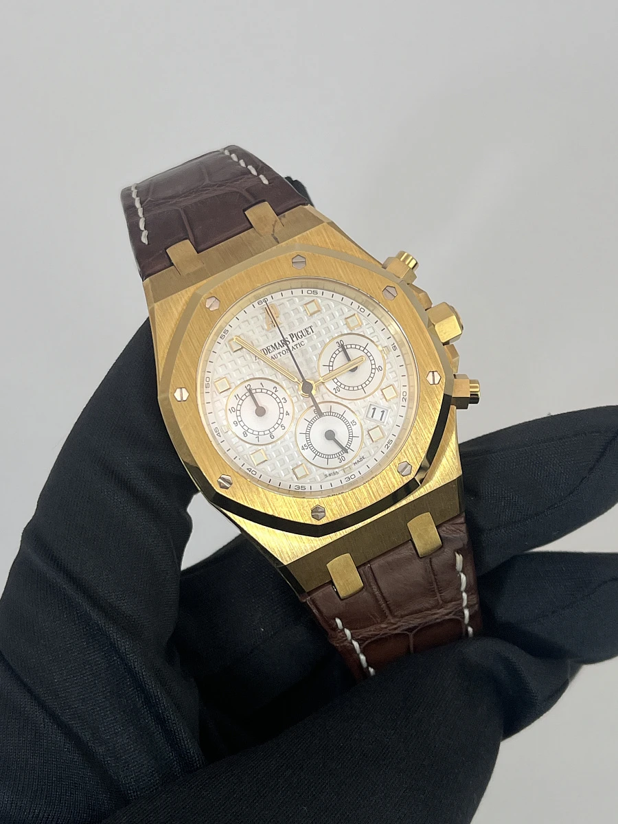 Купить элитные часы Audemars Piguet Royal Oak Chronograph 39 Mm 26022BA.OO.D088CR.01: в наличии в Москве!