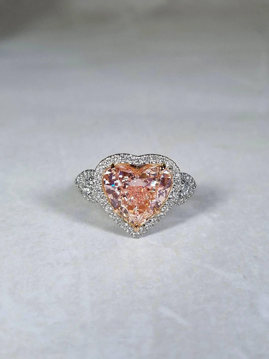 Купить украшение NO NAME КОЛЬЦО С БРИЛЛИАНТОМ 8,36 CT. FANCY INTENSE PINK*/VVS2 : в наличии в Москве!