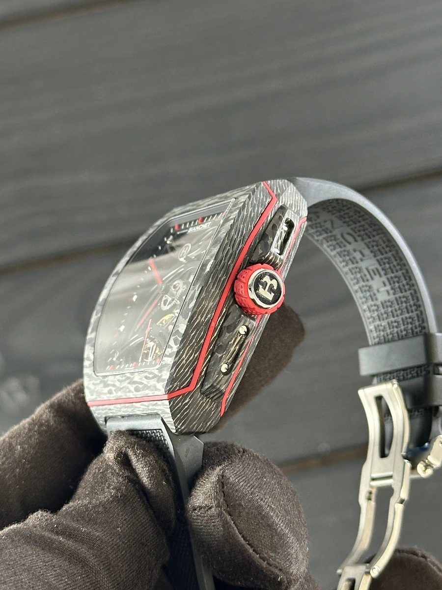 Купить элитные часы Bianchet Carbon Red Tourbillon Openwork Limited Edition B1.618: в наличии в Москве!