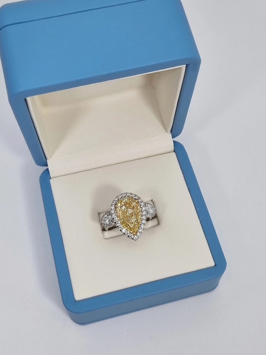 Купить украшение NO NAME Кольцо с бриллиантом 5,63 ct. F.L.Y/VS1 : в наличии в Москве!