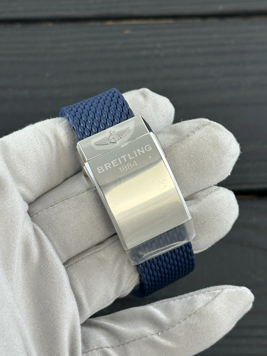 Купить элитные часы Breitling Breitling Superocean Heritage 42 Blue Dial  UB2010161C1S1: в наличии в Москве!