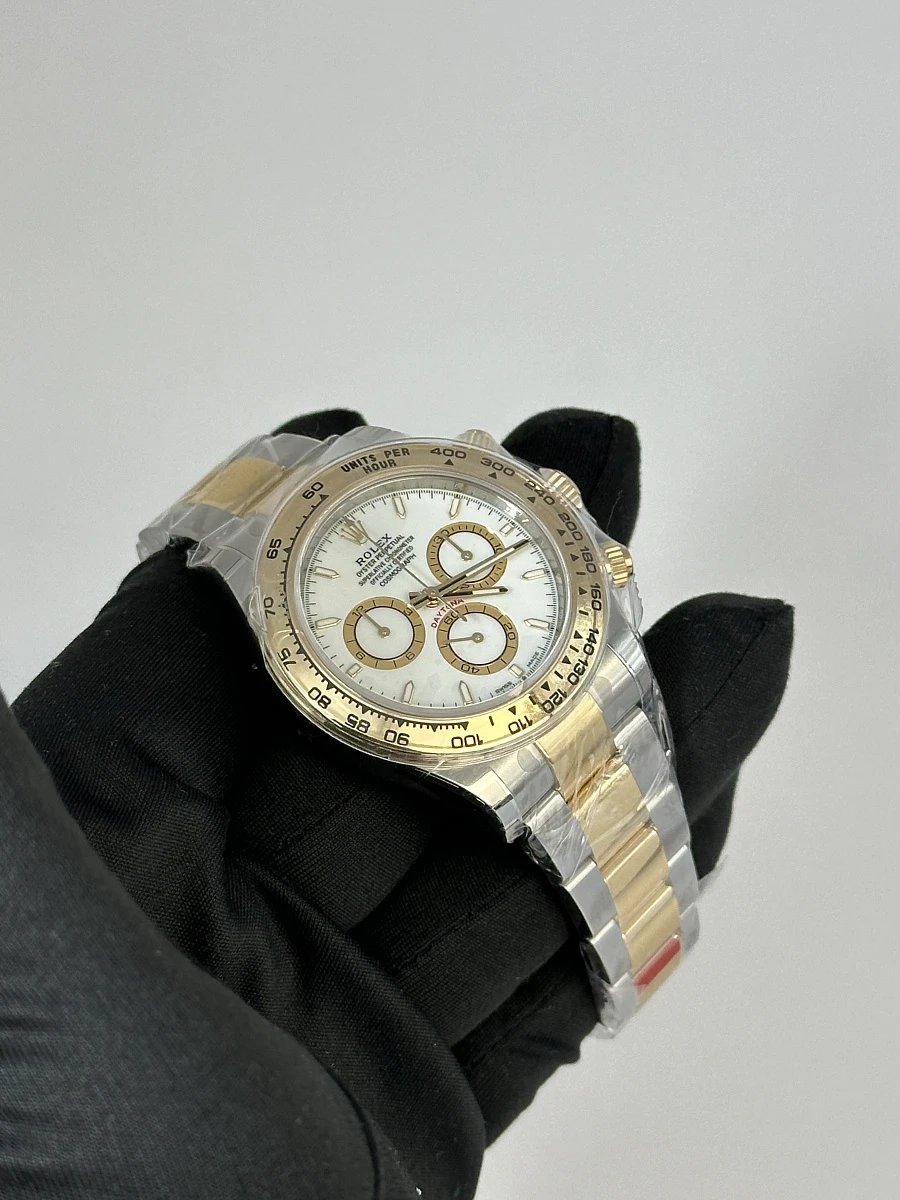 Купить элитные часы Rolex Cosmograph Daytona Steel &amp; Yellow Gold White Dial 126503: в наличии в Москве!