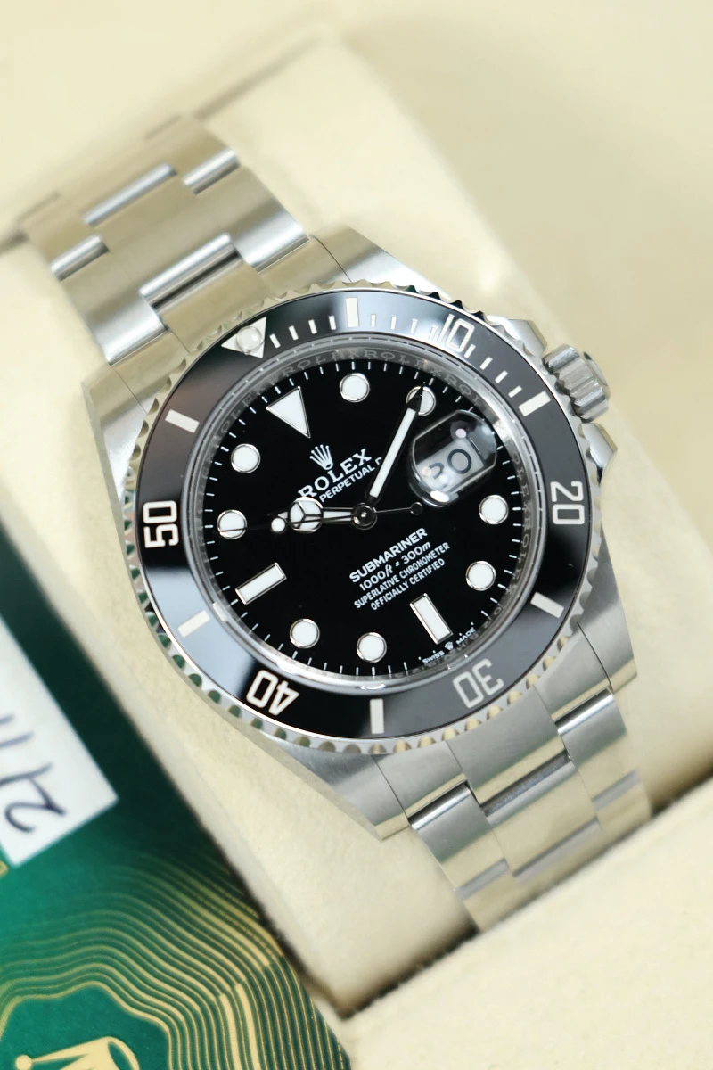 Rolex Oyster Perpetual Submariner Date 126610LN — фото 3