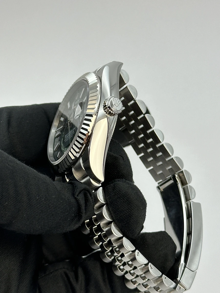 Купить элитные часы Rolex &quot;Oyster Perpetual Sky-Dweller&quot;  336934: в наличии в Москве!