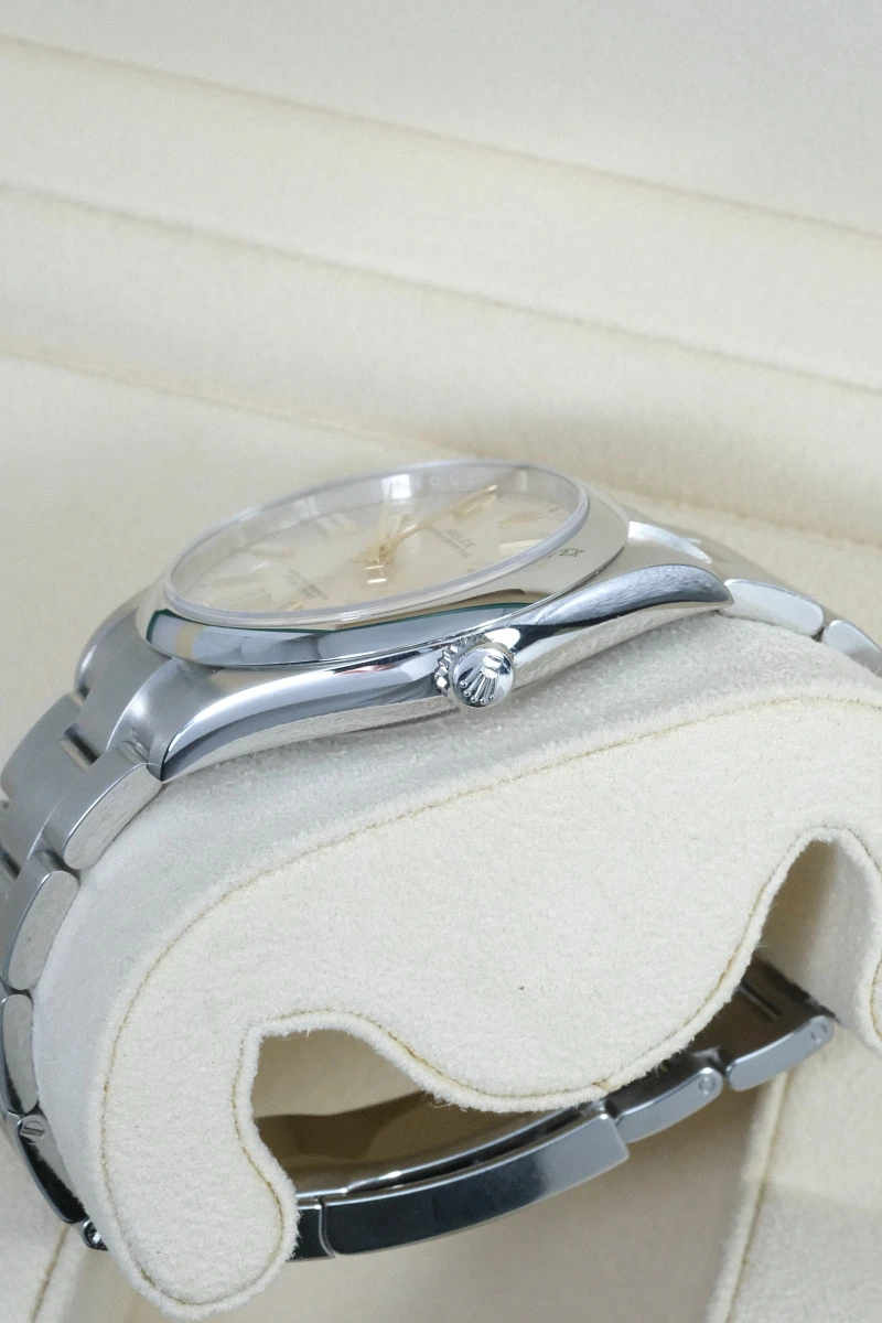 Купить элитные часы Rolex Oyster Perpetual 41mm Silver Dial 124300: в наличии в Москве!