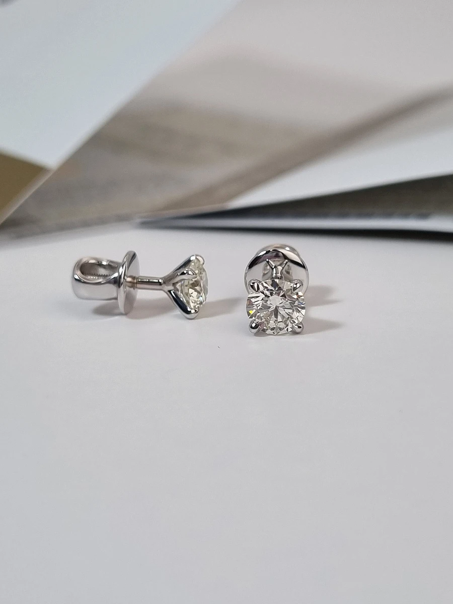 Купить украшение NO NAME СЕРЬГИ 0,54/0,54 ct. K/VS1 : в наличии в Москве!