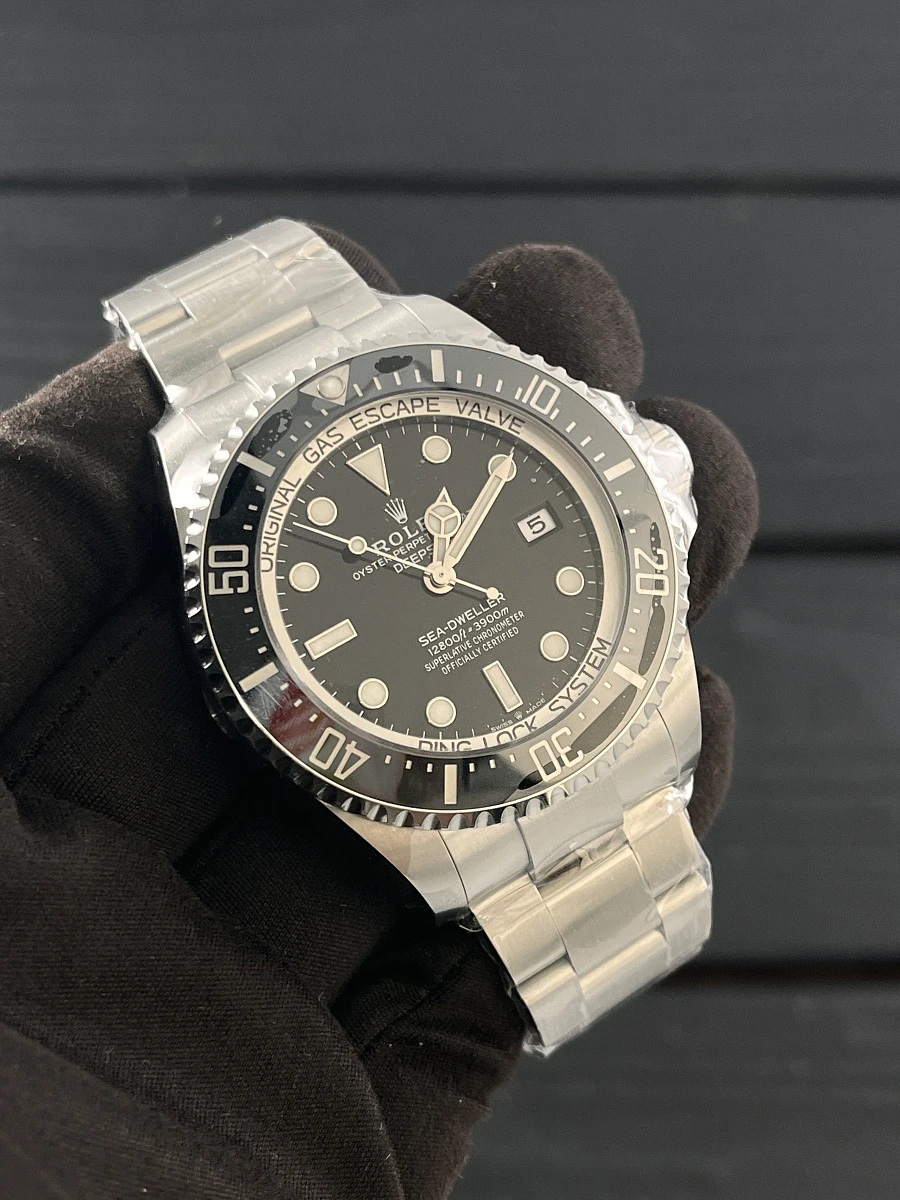 Купить элитные часы Rolex Deepsea 44mm Steel 136660: в наличии в Москве!