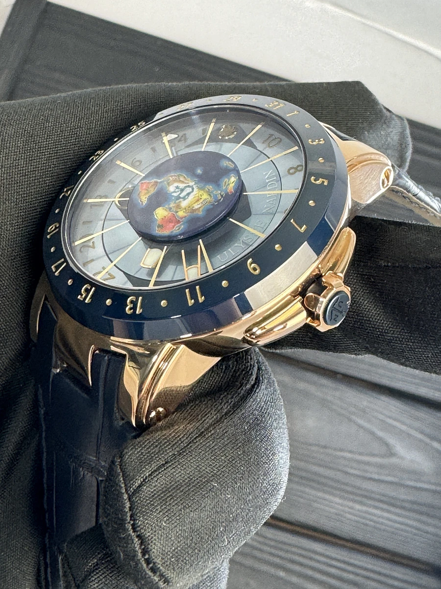 Купить элитные часы Ulysse Nardin Moonstruck Rose Gold 1062-113: в наличии в Москве!