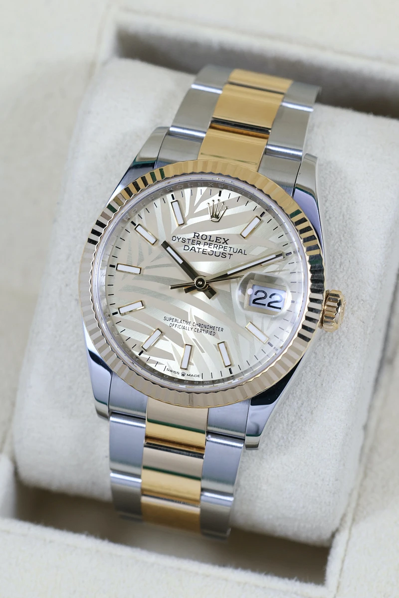Rolex Datejust Champagne Palm Motif Dial 2023 126233 — фото 2