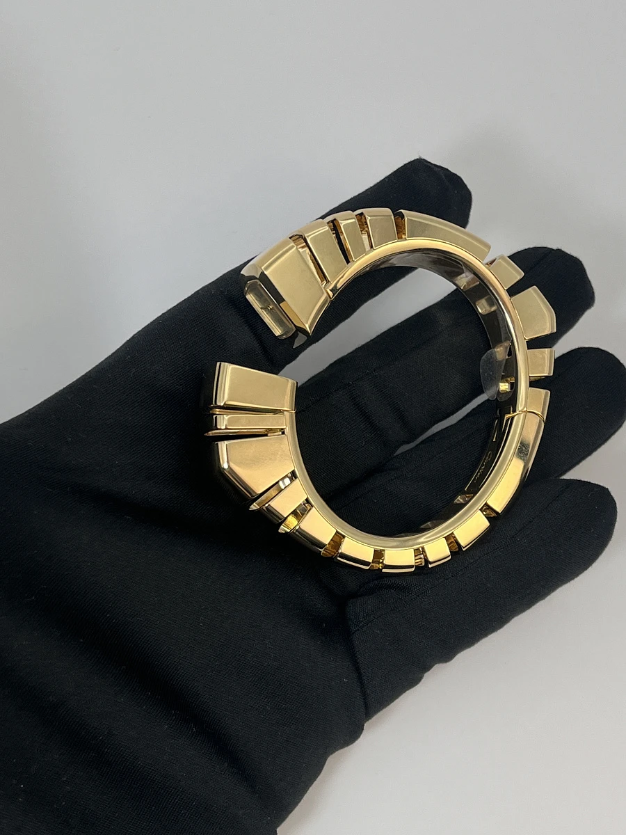 Купить элитные часы Cartier Reflection De Cartier WGMC0003: в наличии в Москве!