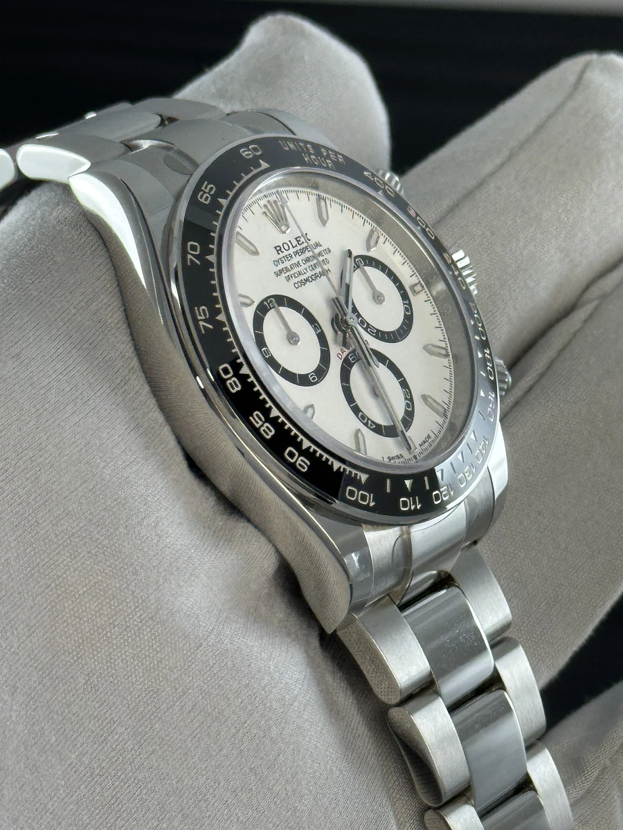 Купить элитные часы Rolex Cosmograph Daytona 126500LN: в наличии в Москве!