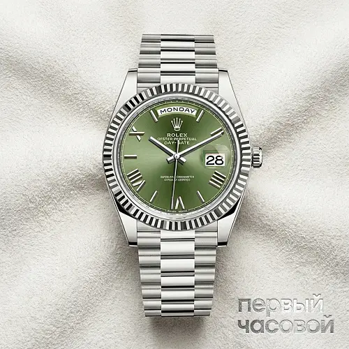 Oyster Perpetual White Gold Day-Date Olive Dial