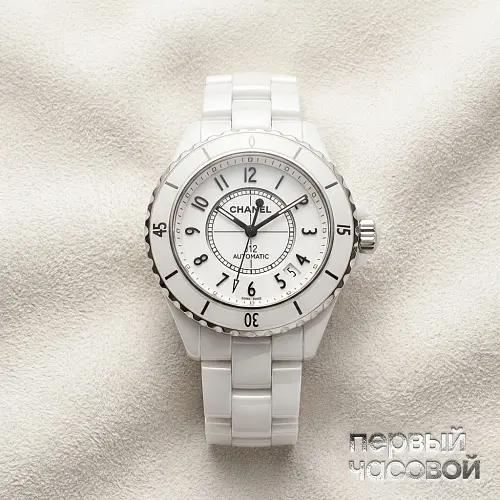 Chanel J12