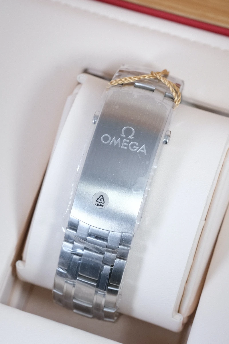 Omega Seamaster Diver 300M Co‑Axial Master Chronometer 42 mm Green Dial 210.30.42.20.10.001 — фото 5