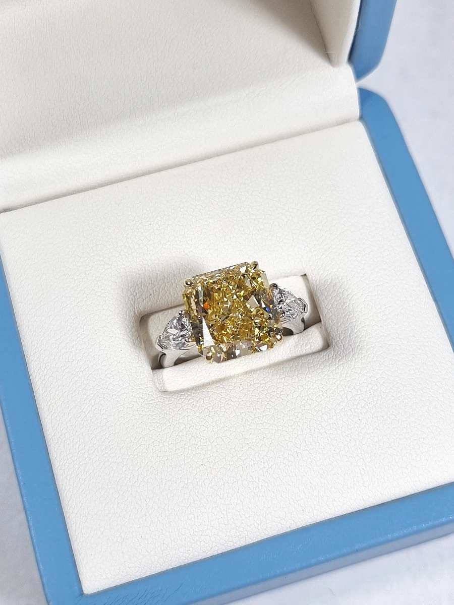 Купить украшение NO NAME Кольцо с бриллиантом 8,13 ct. FBY/VS2 : в наличии в Москве!