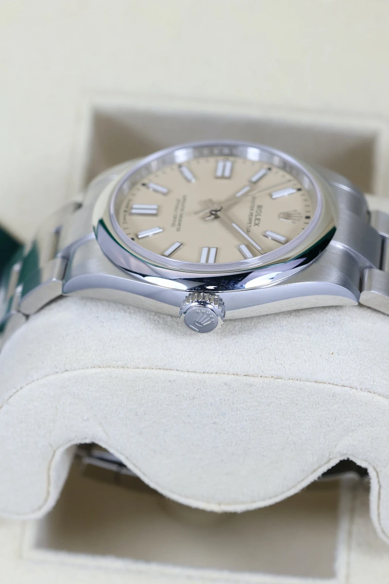 Купить элитные часы Rolex Oyster Perpetual 41 Mm Beige Dial 134300: в наличии в Москве!