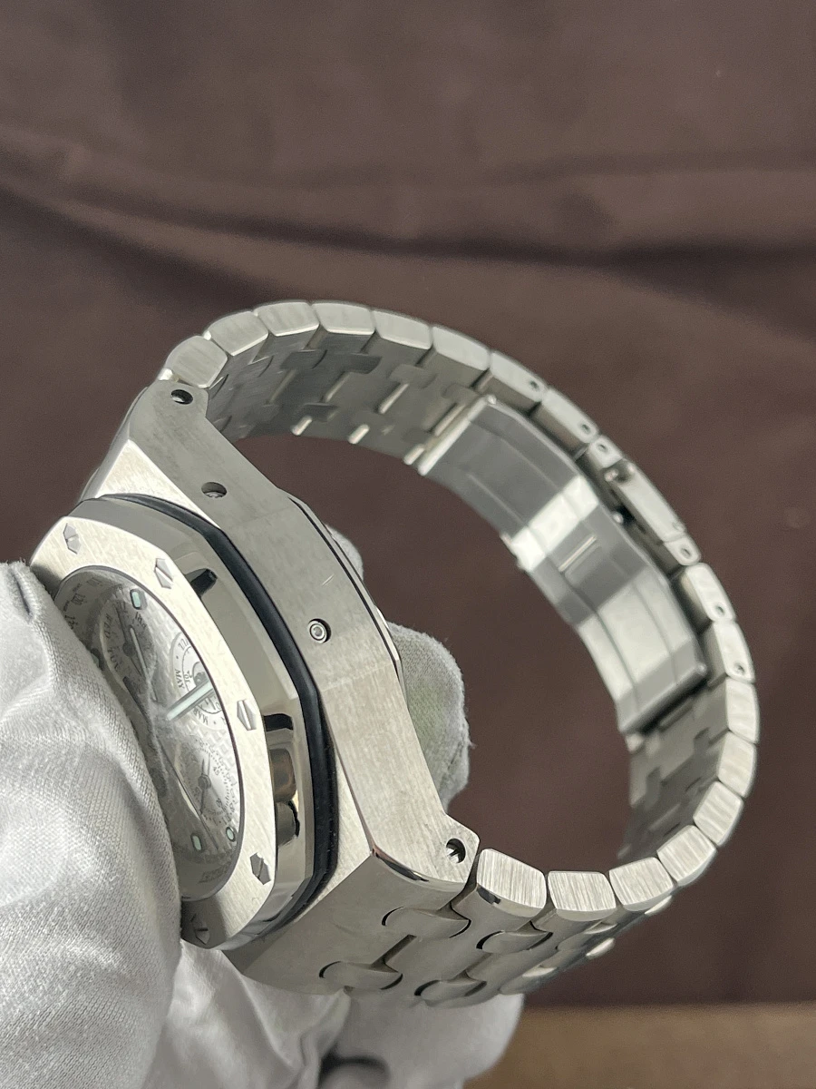 Купить элитные часы Audemars Piguet Royal Oak Offshore Chronograph Perpetual Calendar 25854TI.OO.1150TI.01: в наличии в Москве!